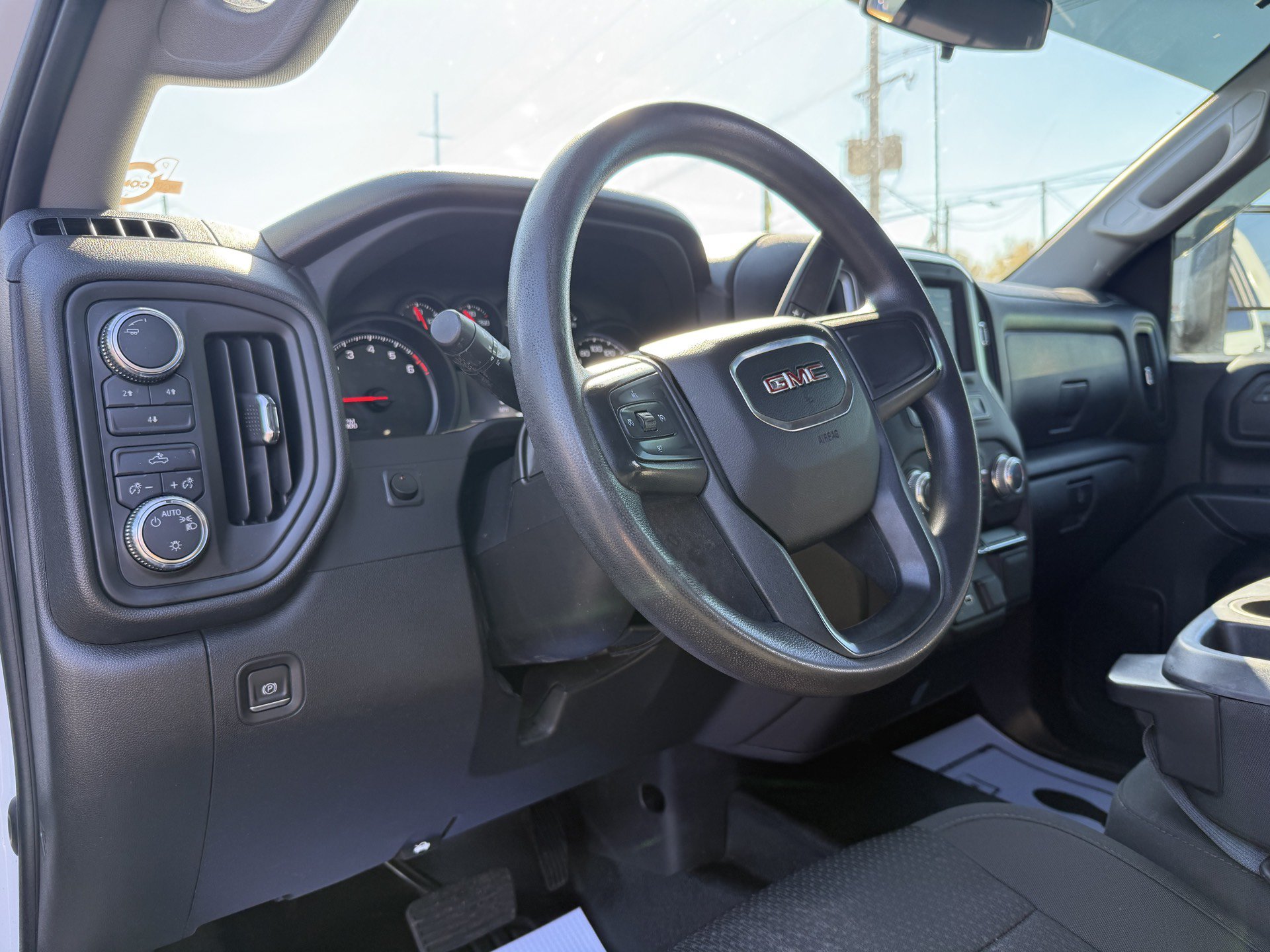 Used 2023 GMC Sierra 3500 Pro w/ Convenience Package AWD/4WD image 15