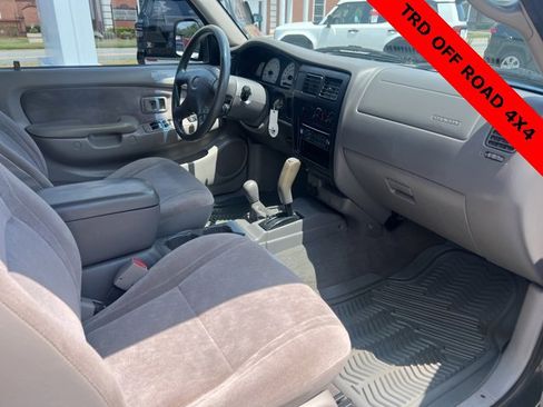 Used 2001 Toyota Tacoma 4x4 Double Cab image 11