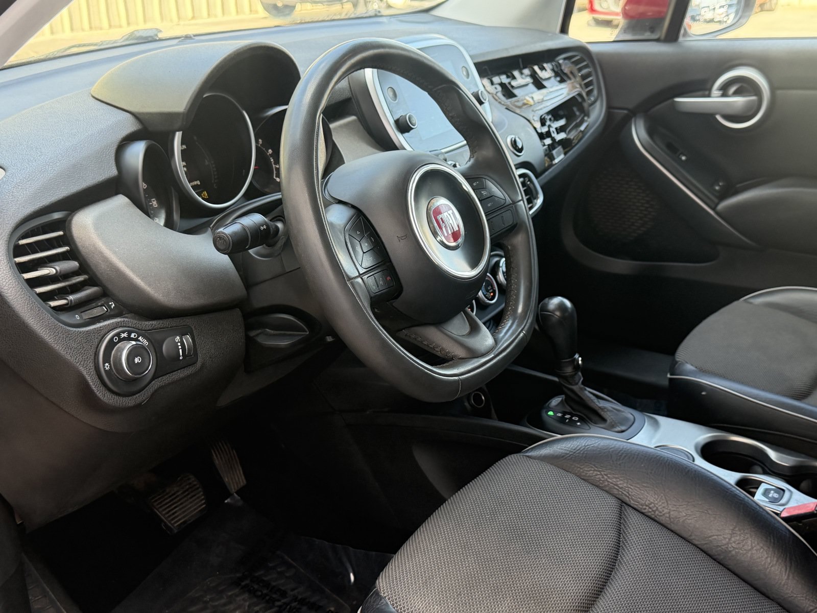 Used 2018 FIAT 500X Trekking w/ Cold Weather Package FWD image 17