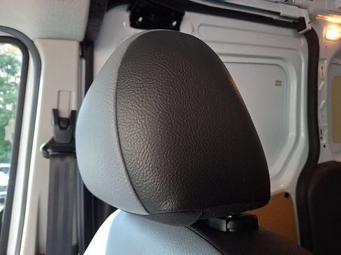 Used 2018 Ford Transit Connect XL FWD image 17