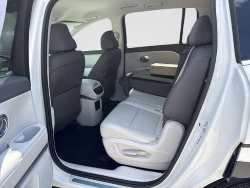 New 2026 Hyundai Ioniq 9 SEL AWD/4WD image 13