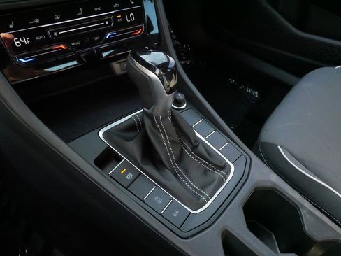 Certified 2025 Volkswagen Jetta Sport FWD image 25