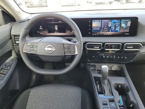 New 2026 Nissan Sentra SV w/ SV Convenience Package FWD image 8