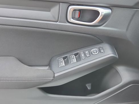 Used 2023 Honda Civic Sport image 17