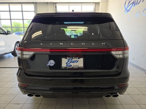 Used 2026 Lincoln Aviator Reserve AWD/4WD image 13