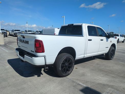 New 2025 RAM 2500 Big Horn image 5
