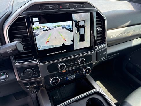 Used 2022 Ford F250 Platinum w/ Tremor Off-Road Package AWD/4WD image 19