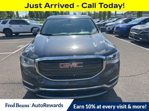 Used 2017 GMC Acadia SLE FWD image 1