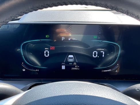 Used 2025 Kia Telluride S FWD image 24