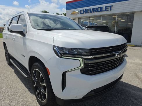 Used 2021 Chevrolet Tahoe RST w/ Luxury Package AWD/4WD image 4