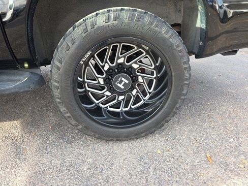 Used 2000 Ford Excursion XLT image 16