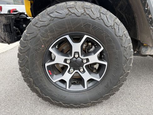 Used 2021 Jeep Wrangler Rubicon w/ Uconnect 4C Nav & Sound Group AWD/4WD image 14