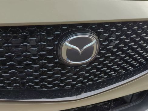 New 2025 MAZDA CX-30 Carbon image 10