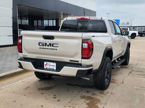 New 2026 GMC Canyon Elevation w/ Convenience Package image 4