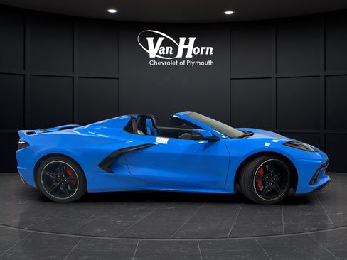 Used 2020 Chevrolet Corvette Stingray Premium Conv w/ 3LT Preferred Equipment Group RWD image 9