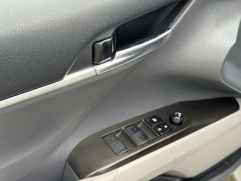 Used 2022 Toyota Camry LE w/ Cold Weather Package image 18