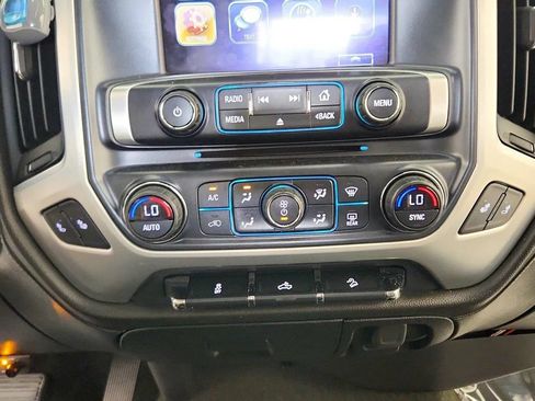 Used 2017 GMC Sierra 1500 SLE w/ SLE Value Package AWD/4WD image 23
