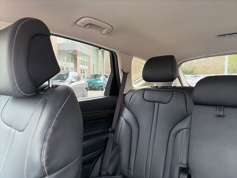 Used 2024 Genesis GV80 2.5T image 6