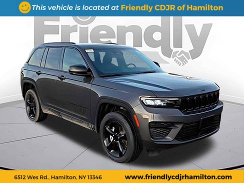 New 2025 Jeep Grand Cherokee Altitude image 7