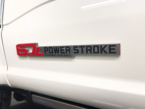 Used 2024 Ford F250 Platinum image 47