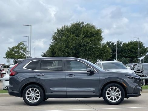 Used 2024 Honda CR-V EX image 3