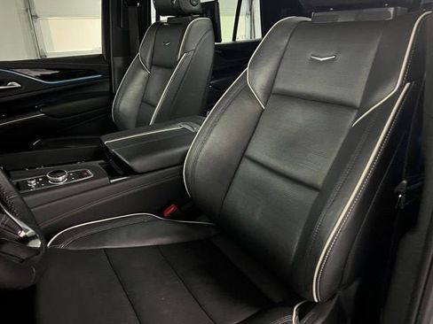 Certified 2024 Cadillac Escalade Sport w/ LPO, ONYX Package image 16