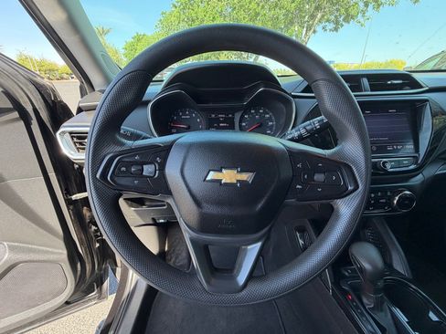 Used 2021 Chevrolet TrailBlazer LT w/ Convenience Package image 19