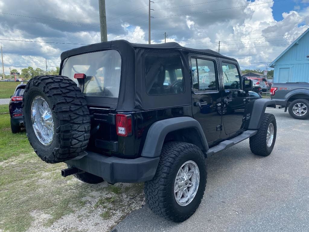 Used 2011 Jeep Wrangler Unlimited Sport w/ Connectivity Group AWD/4WD image 7