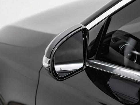 Used 2018 Mercedes-Benz E 300 image 31