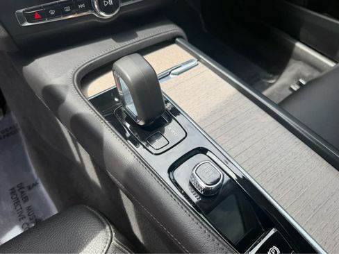 Used 2023 Volvo S90 B6 Plus AWD/4WD image 24