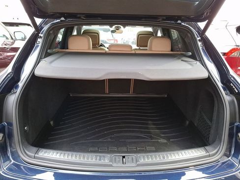 Used 2019 Porsche Macan image 27