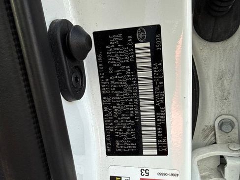 Used 2024 Toyota Camry XSE FWD image 11