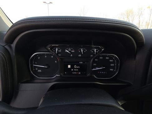 Used 2021 GMC Sierra 2500 SLT w/ SLT Premium Package image 18