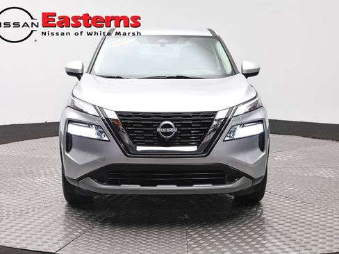 Used 2023 Nissan Rogue SV AWD/4WD image 2