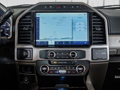 Used 2022 Ford F350 Lariat w/ Lariat Value Package image 26