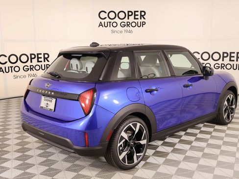 New 2026 MINI Cooper 4-Door Hardtop FWD image 20