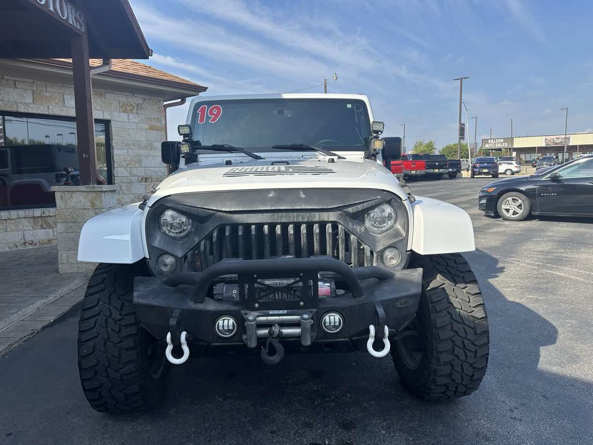 Used 2016 Jeep Wrangler Unlimited Sahara w/ Max Tow Package AWD/4WD image 7