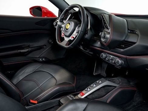 Used 2017 Ferrari 488 GTB image 48
