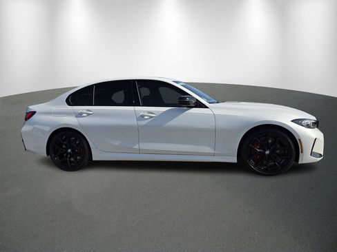 New 2026 BMW 330i Sedan w/ M Sport Package image 8