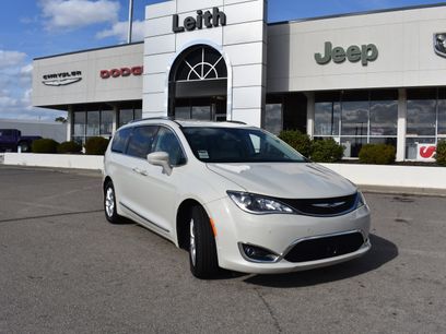 Used 2020 Chrysler Pacifica Touring-L Plus w/ Tire & Wheel Group
