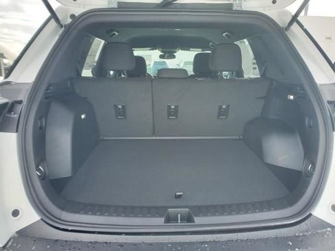 New 2026 Chevrolet Equinox LT image 7