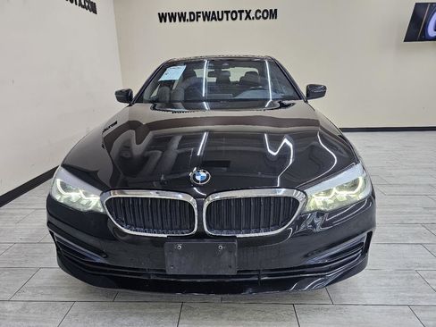 Used 2020 BMW 530i w/ Convenience Package image 3