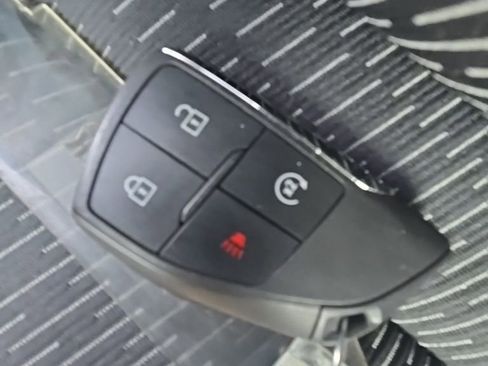 Used 2025 Chevrolet Equinox LT FWD image 31