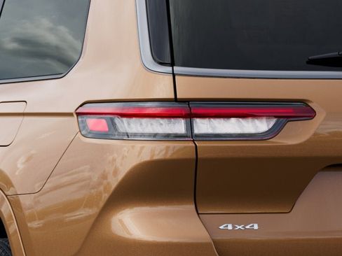 New 2026 Jeep Grand Cherokee L Limited AWD/4WD image 5