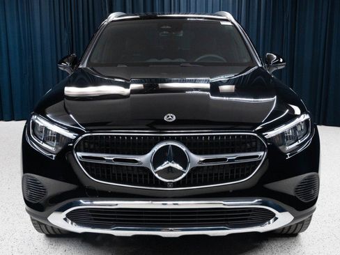 New 2027 Mercedes-Benz GLC 300 image 2