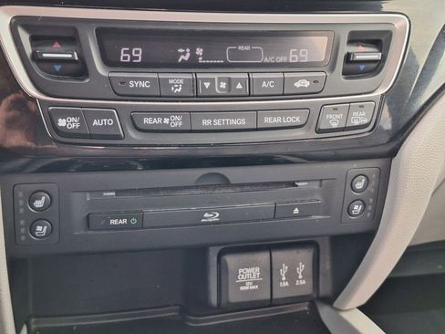 Used 2016 Honda Pilot Elite image 27