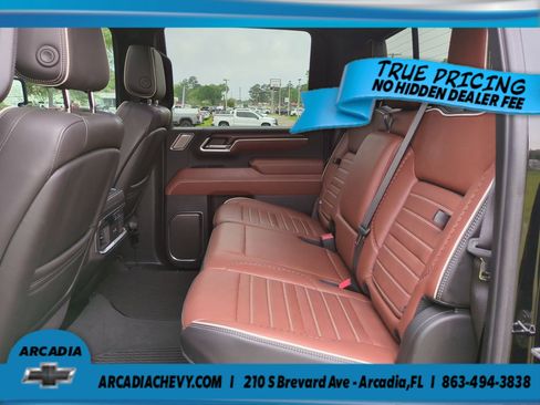 Used 2024 GMC Sierra 2500 Denali Ultimate AWD/4WD image 14