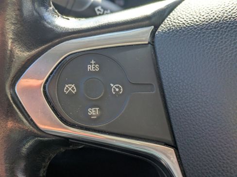 Used 2020 Chevrolet Traverse LT image 26