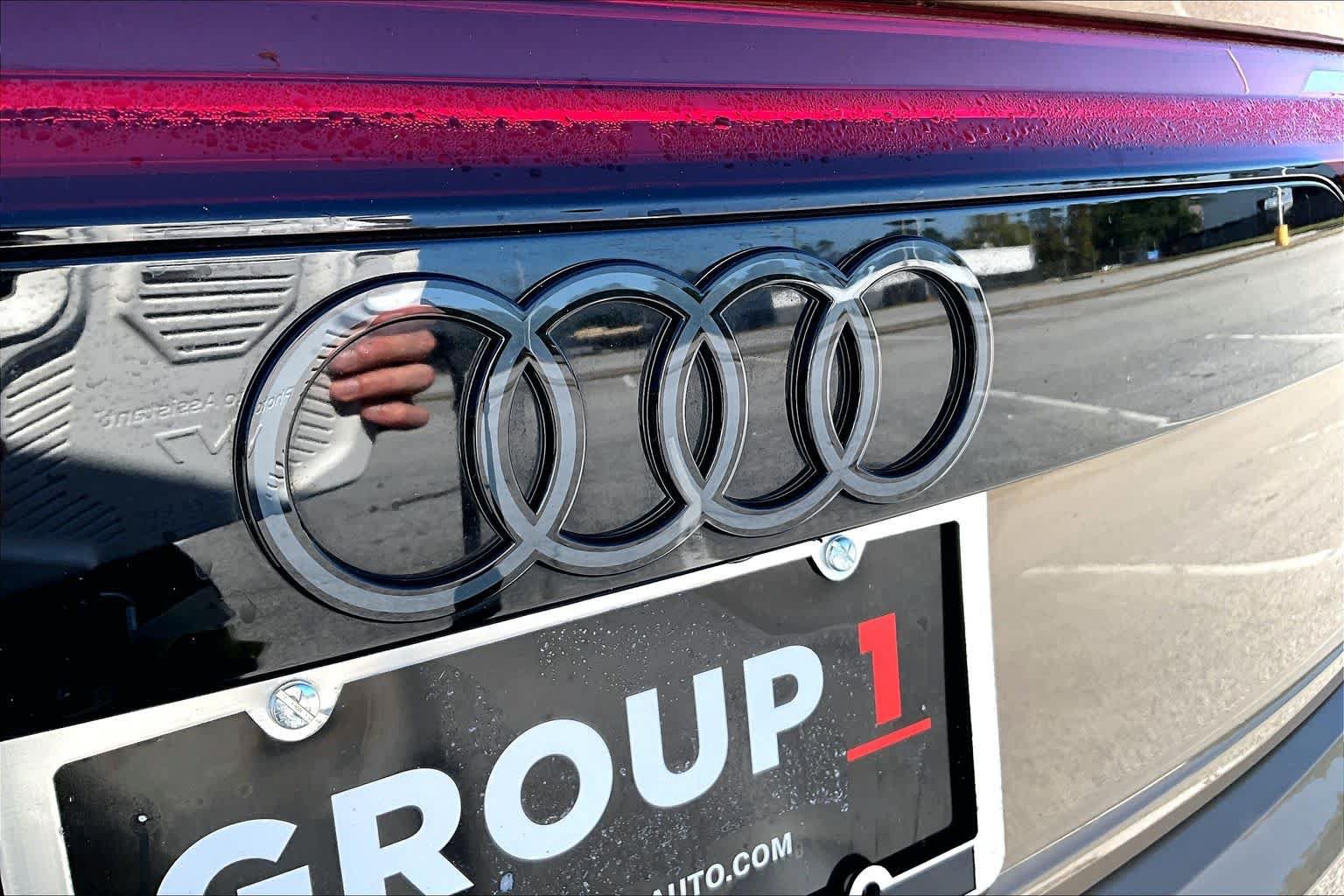 Used 2025 Audi Q8 Premium Plus AWD/4WD image 31