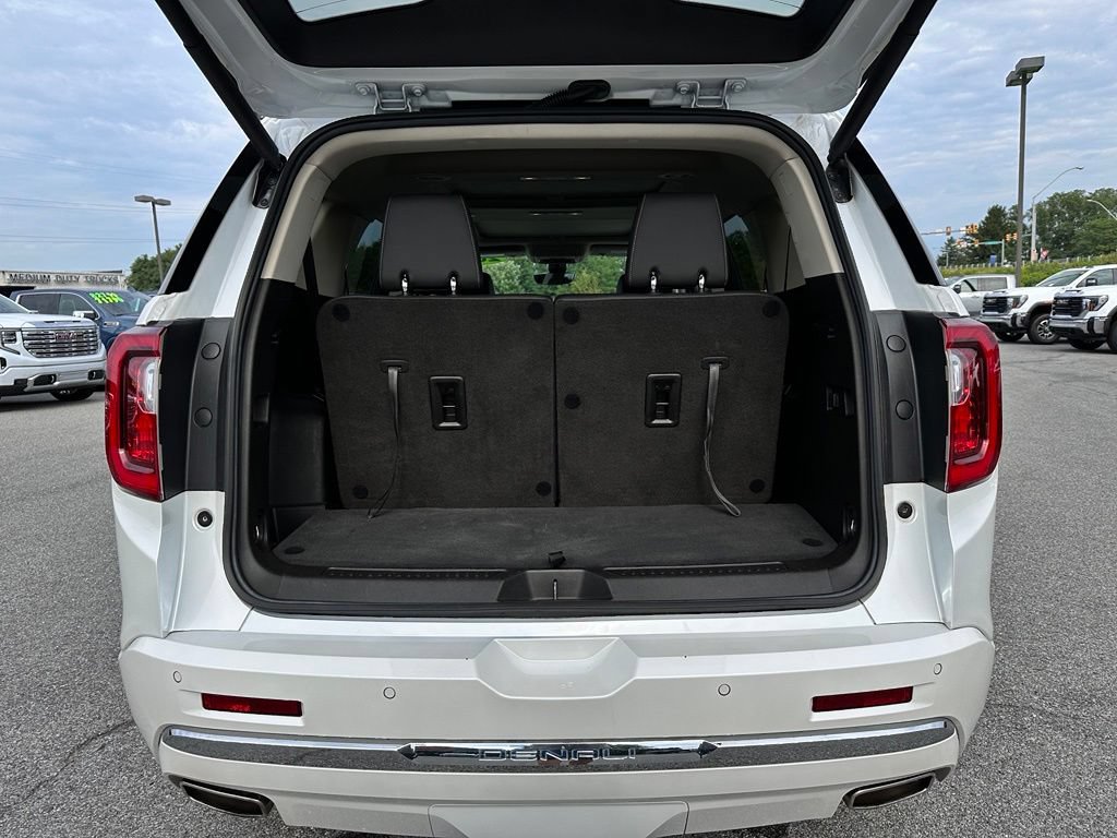 Certified 2023 GMC Acadia Denali w/ Denali Ultimate Package AWD/4WD image 43